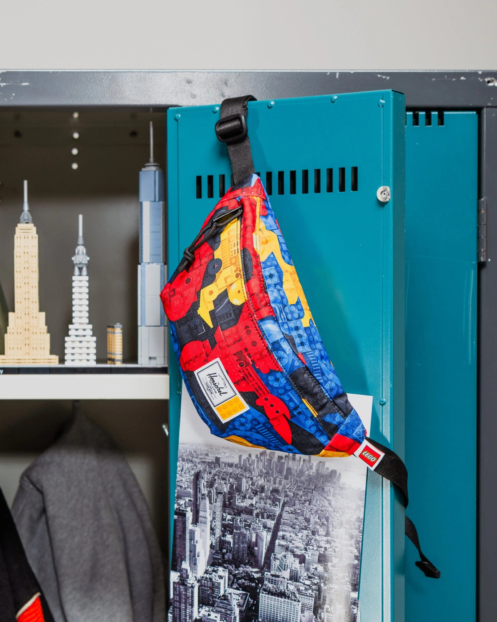 Lego Herschel Classic Hip Pack - Image 2