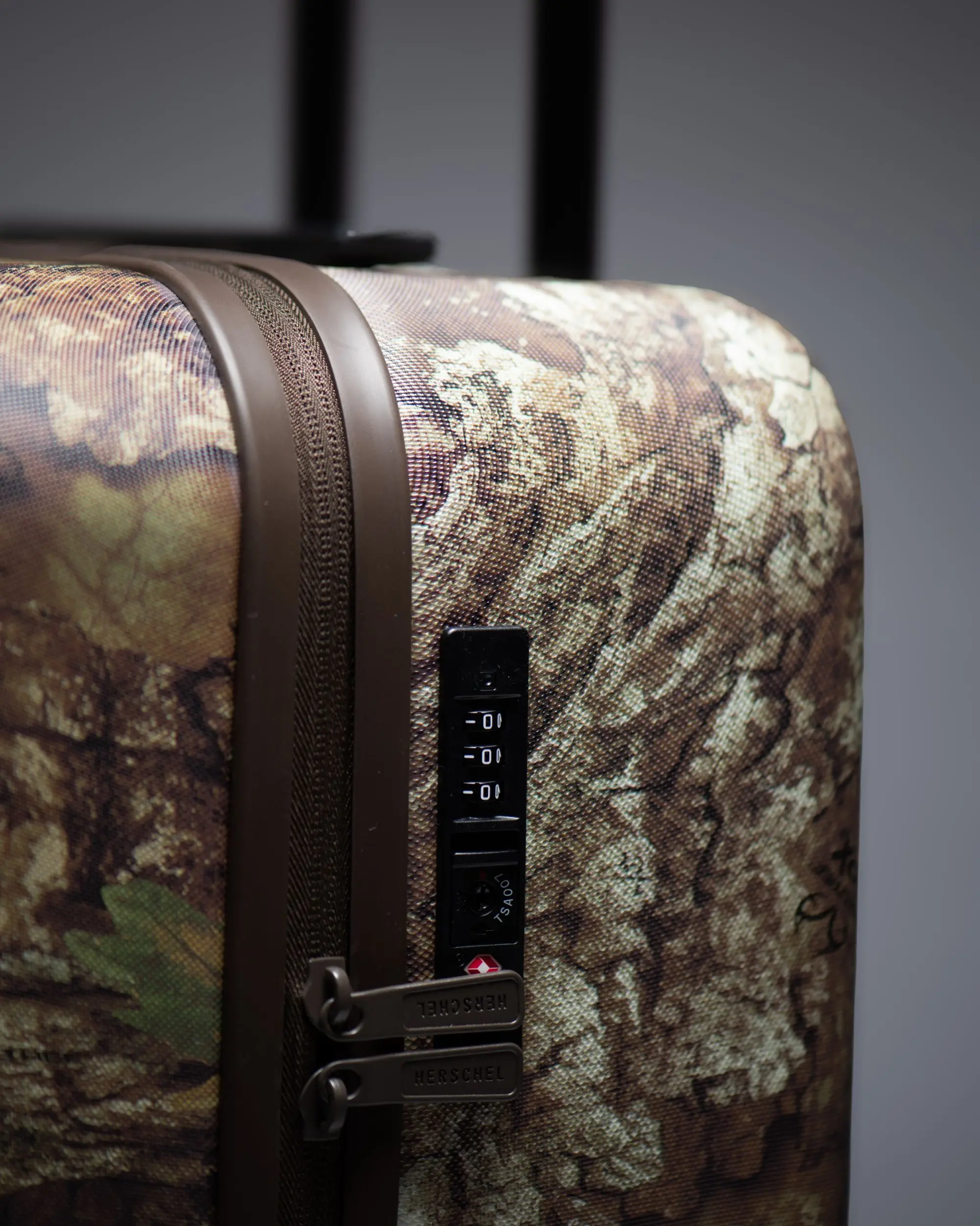 Realtree Herschel Heritage Carry On Luggage - Image 11