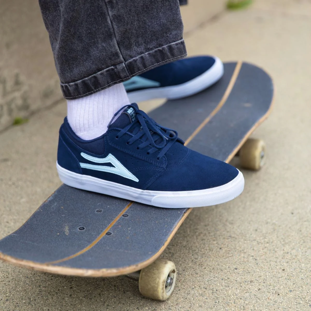 Griffin Navy Suede - Image 2